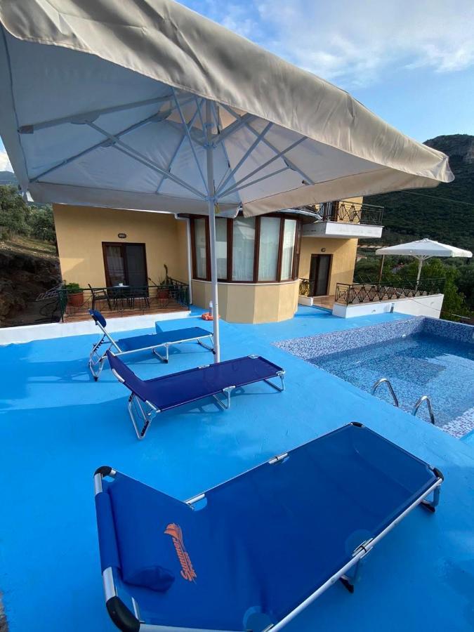 Villa Loridis Prínos Esterno foto